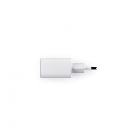 WEGENER Adaptador de corriente con puerto USB A de 18 W y USB C de 20 W en 100 rABS