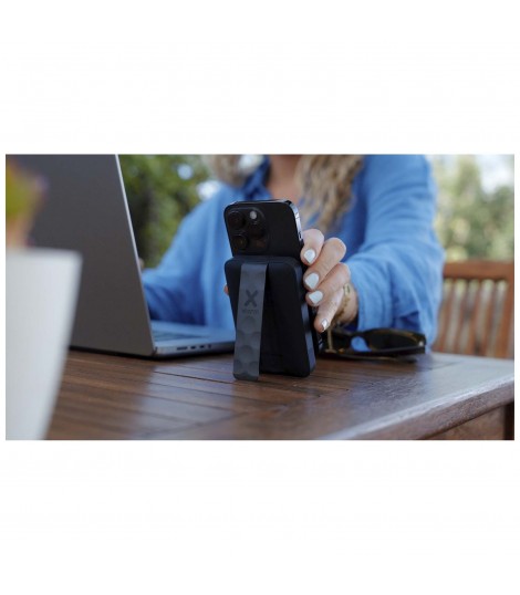 Bateria externa inalambrica magnetica de 10 000 mAh Xtorm FS5W101