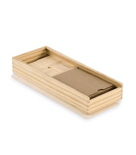 Juego de domino y cartas